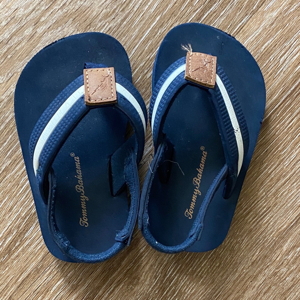 Tommy Bahama Kids Navy and White Flip Flops 3-6 months